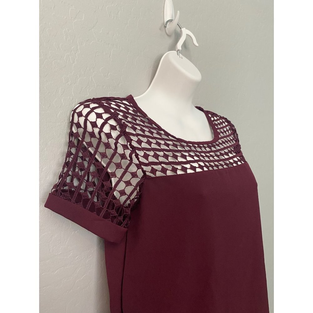 Women's Moral Fiber Burgundy Lace Crochet Zipper Back Blouse - Picture 3 of 8